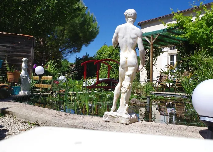 Le Cadran Solaire 3*