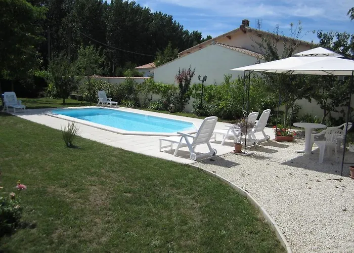 Le Cadran Solaire Guest house Courcelles (Charente-Maritime)